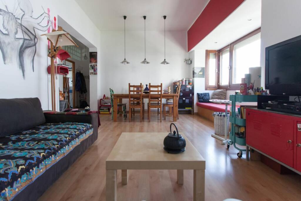 Apartamento A Los Pies Del Alcazar Sevilla Bagian luar foto