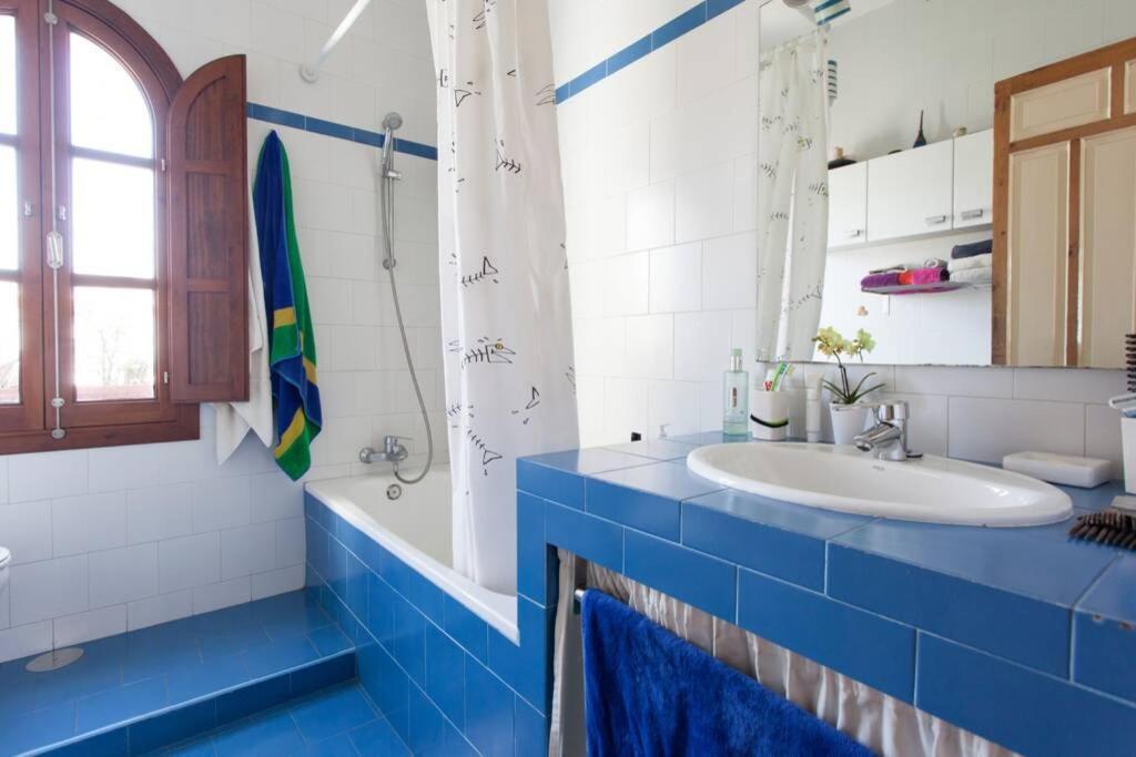 Apartamento A Los Pies Del Alcazar Sevilla Bagian luar foto