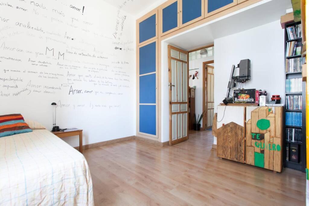 Apartamento A Los Pies Del Alcazar Sevilla Bagian luar foto