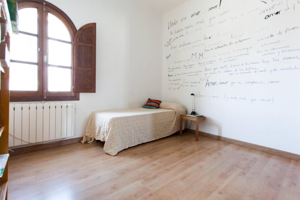 Apartamento A Los Pies Del Alcazar Sevilla Bagian luar foto