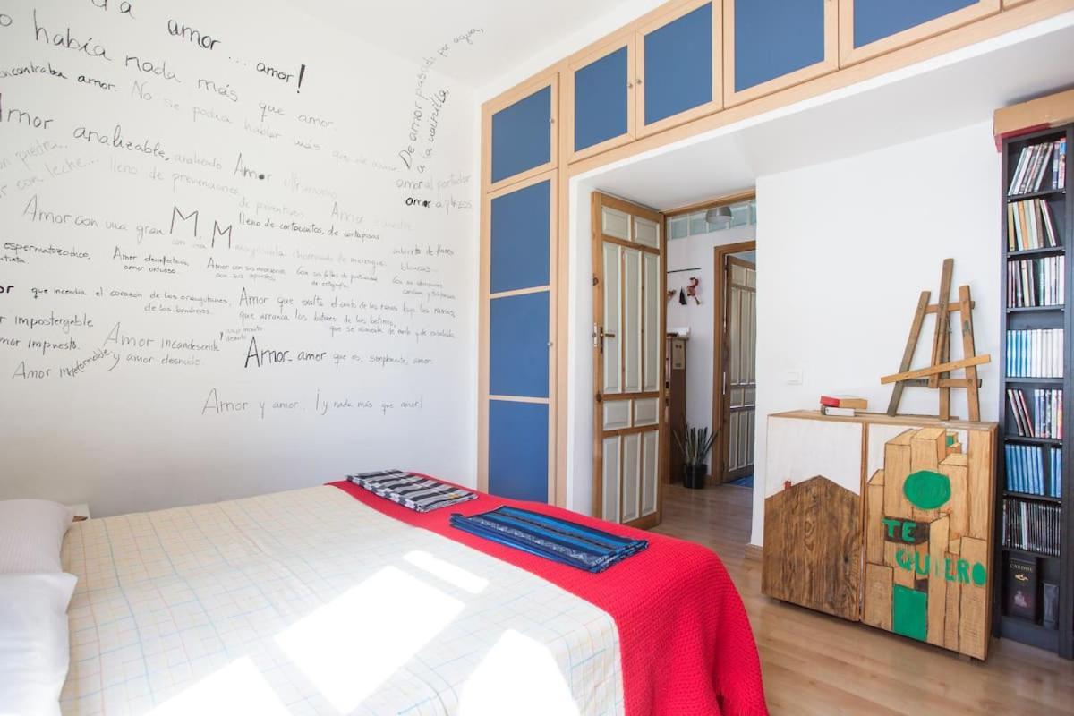Apartamento A Los Pies Del Alcazar Sevilla Bagian luar foto