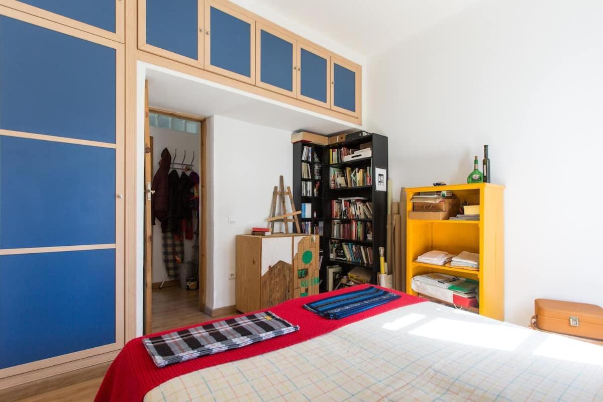 Apartamento A Los Pies Del Alcazar Sevilla Bagian luar foto